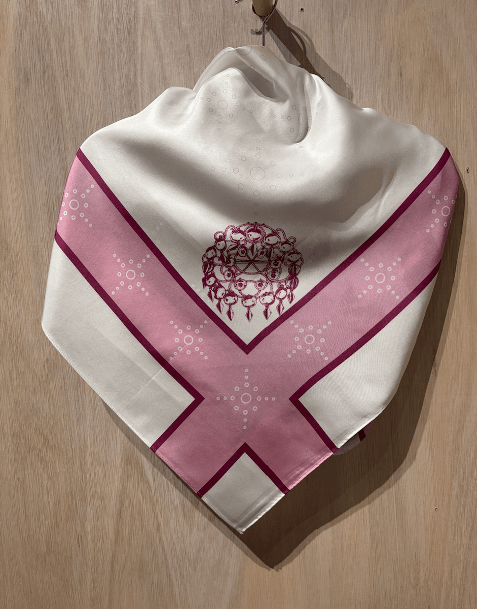 Abantis white risku shawl